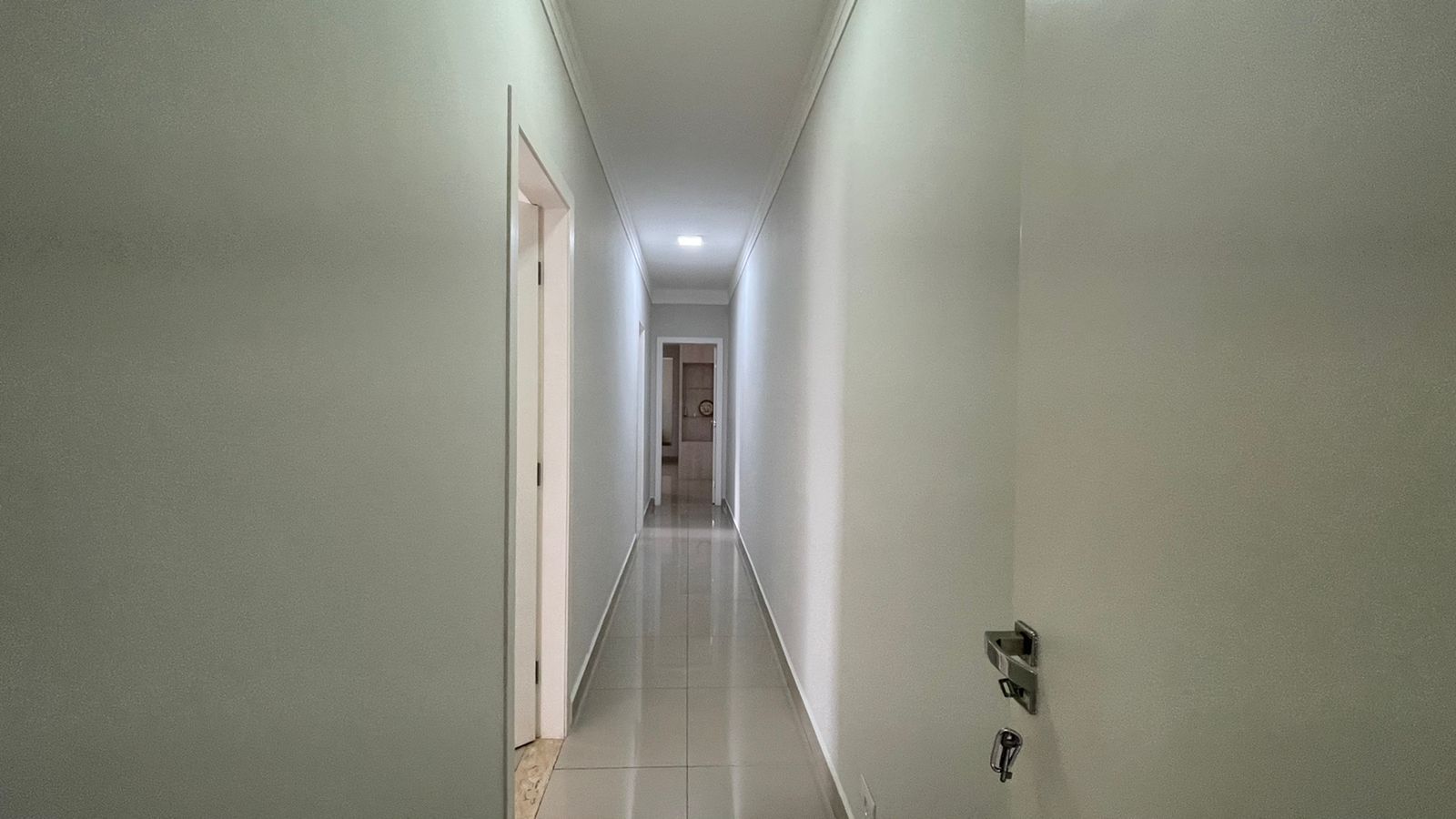 Casa de Condomínio à venda com 3 quartos, 220m² - Foto 8