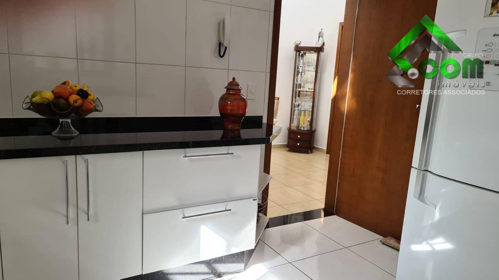 Casa à venda com 3 quartos, 168m² - Foto 26