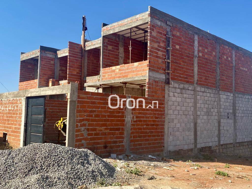 Sobrado à venda com 3 quartos, 150m² - Foto 2