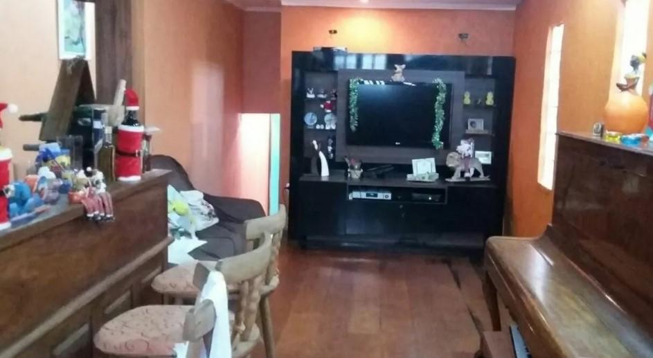 Sobrado à venda com 3 quartos, 300m² - Foto 3