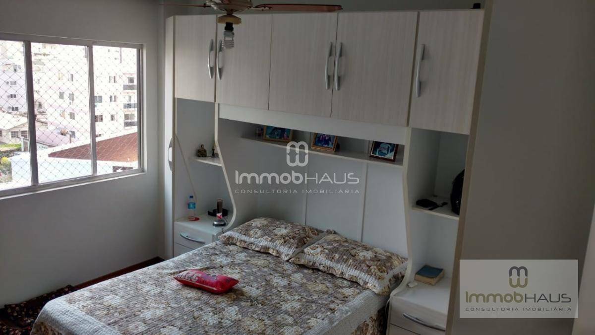 Apartamento à venda com 2 quartos, 90m² - Foto 7