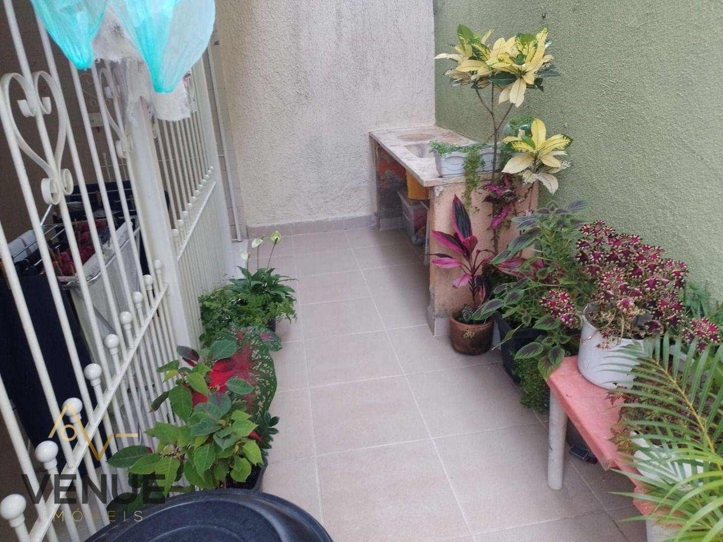 Casa à venda com 3 quartos, 100m² - Foto 17