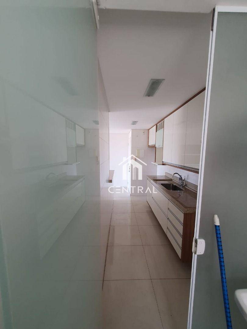 Apartamento à venda com 2 quartos, 64m² - Foto 6