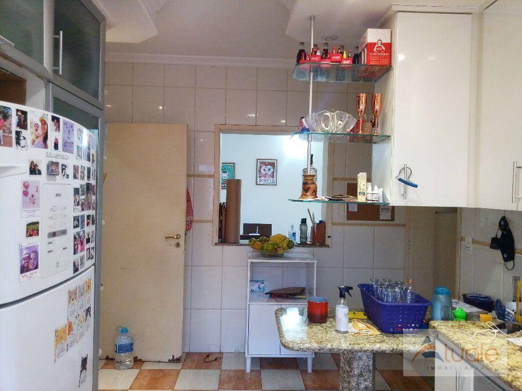 Casa à venda com 4 quartos, 300m² - Foto 16