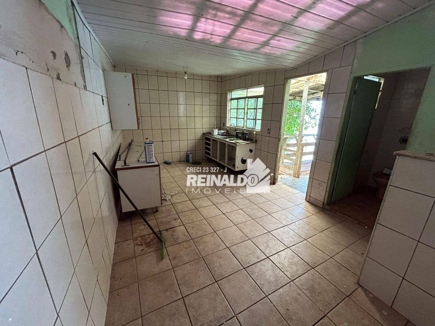 Casa à venda e aluguel com 3 quartos, 150m² - Foto 6