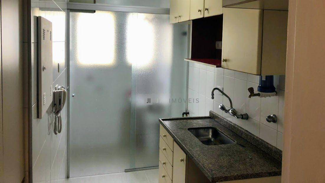 Apartamento à venda com 2 quartos, 60m² - Foto 10