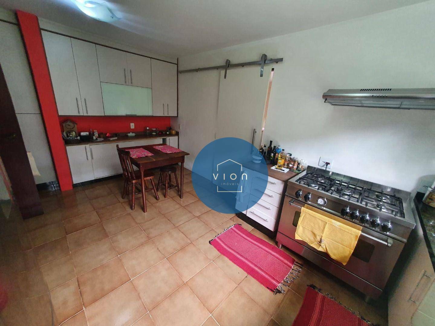 Casa para alugar com 4 quartos, 400m² - Foto 19