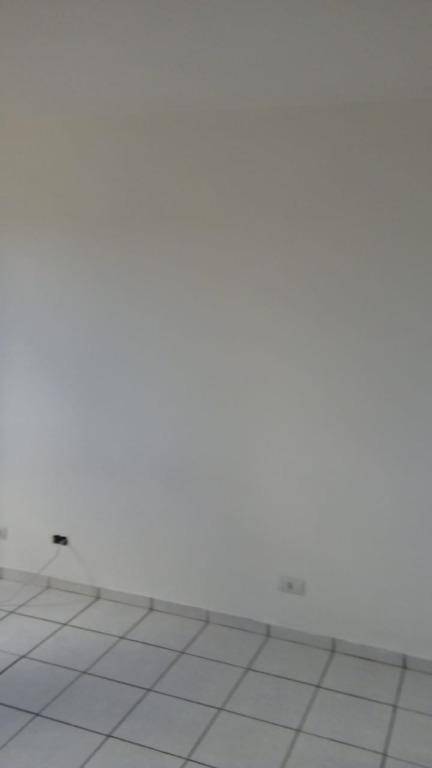 Apartamento para alugar com 2 quartos, 70m² - Foto 57