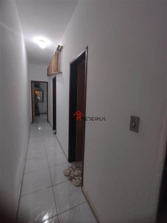 Casa à venda com 2 quartos, 85m² - Foto 12