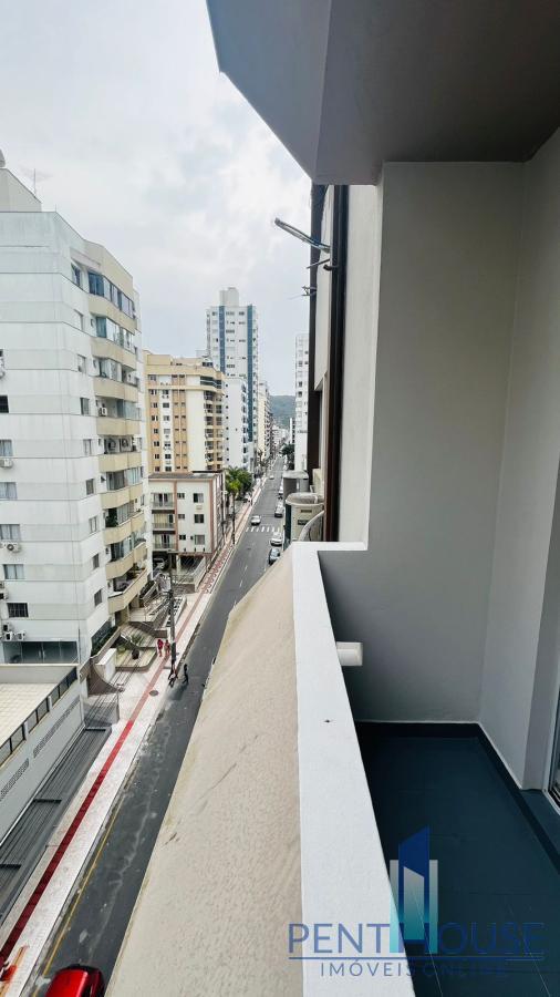 Apartamento à venda com 3 quartos, 110m² - Foto 14