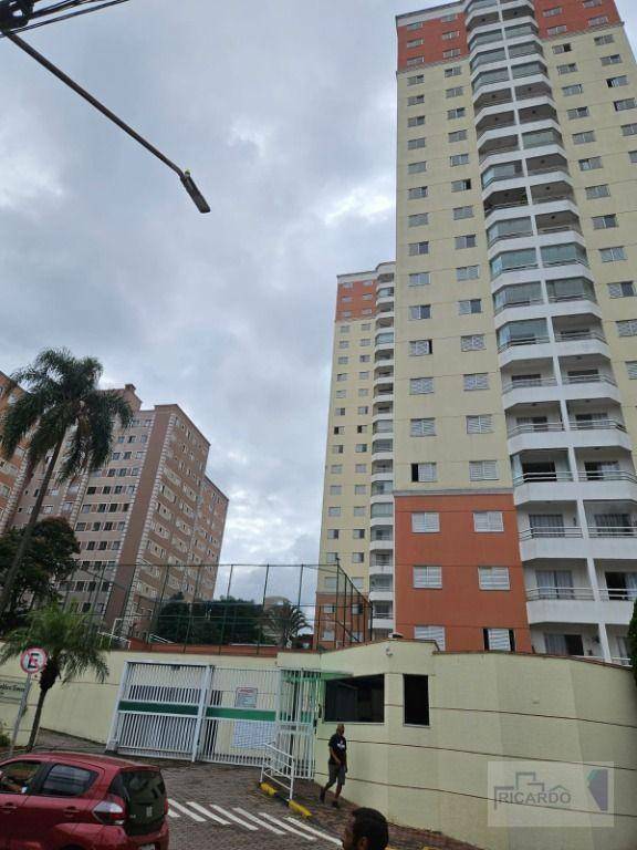Apartamento à venda e aluguel com 3 quartos, 72m² - Foto 2