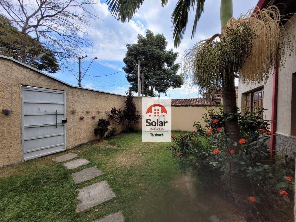 Casa, 6 quartos, 240 m² - Foto 3