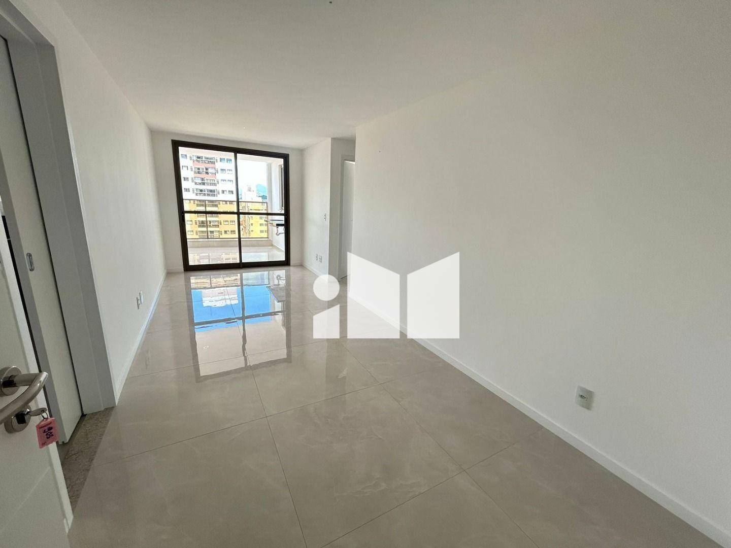 Apartamento à venda com 2 quartos, 85m² - Foto 4