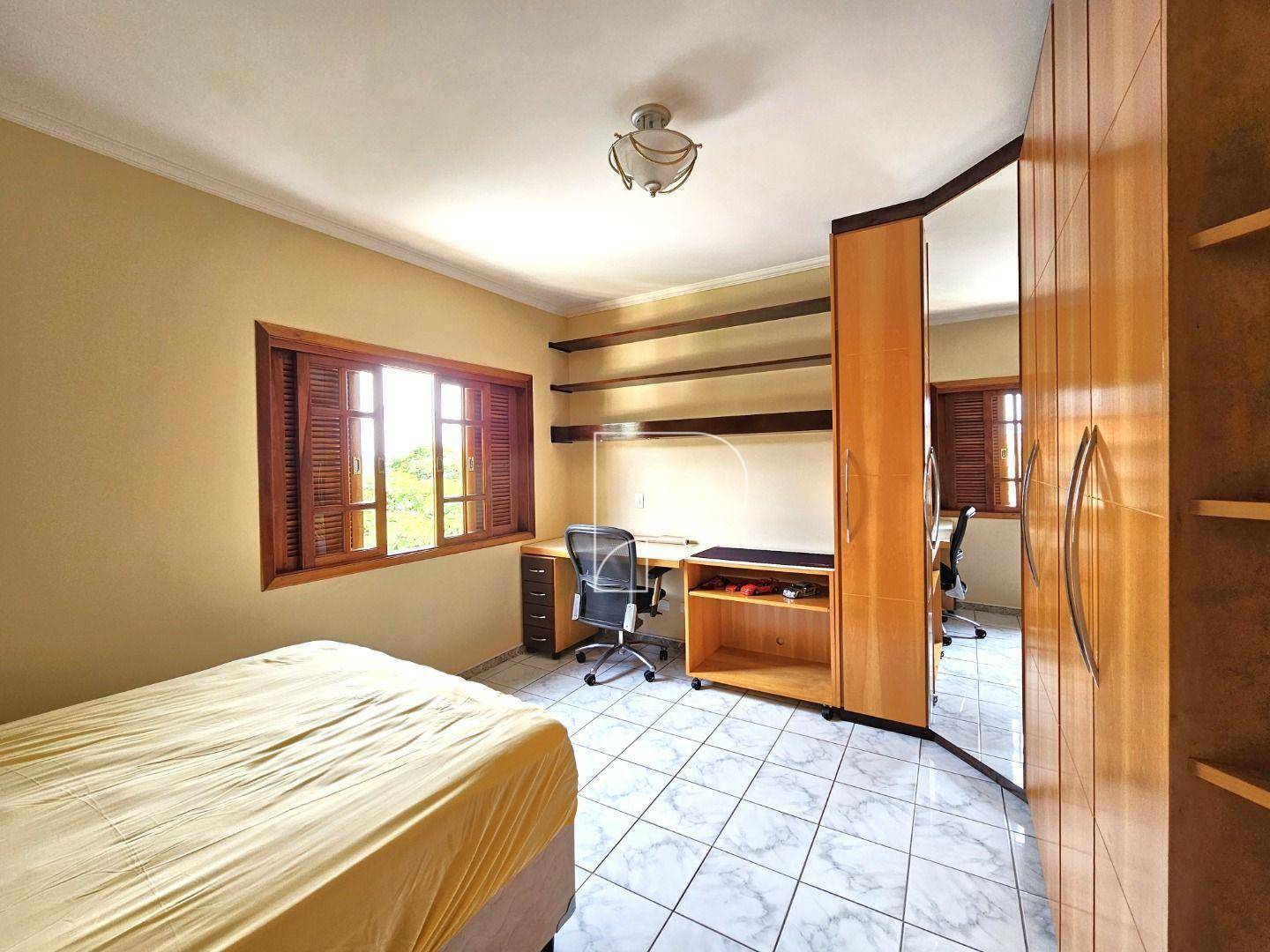 Casa de Condomínio à venda com 4 quartos, 334m² - Foto 29