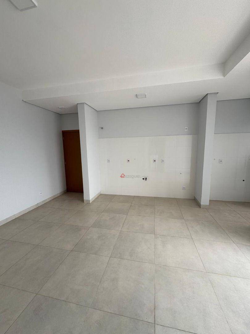 Apartamento à venda e aluguel com 2 quartos, 72m² - Foto 6