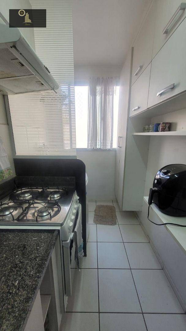 Apartamento à venda com 3 quartos, 62m² - Foto 13