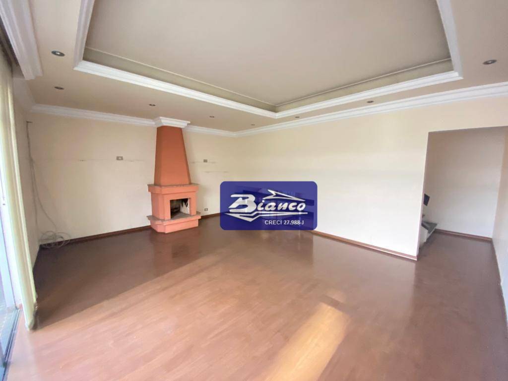 Casa para alugar com 4 quartos, 280m² - Foto 12