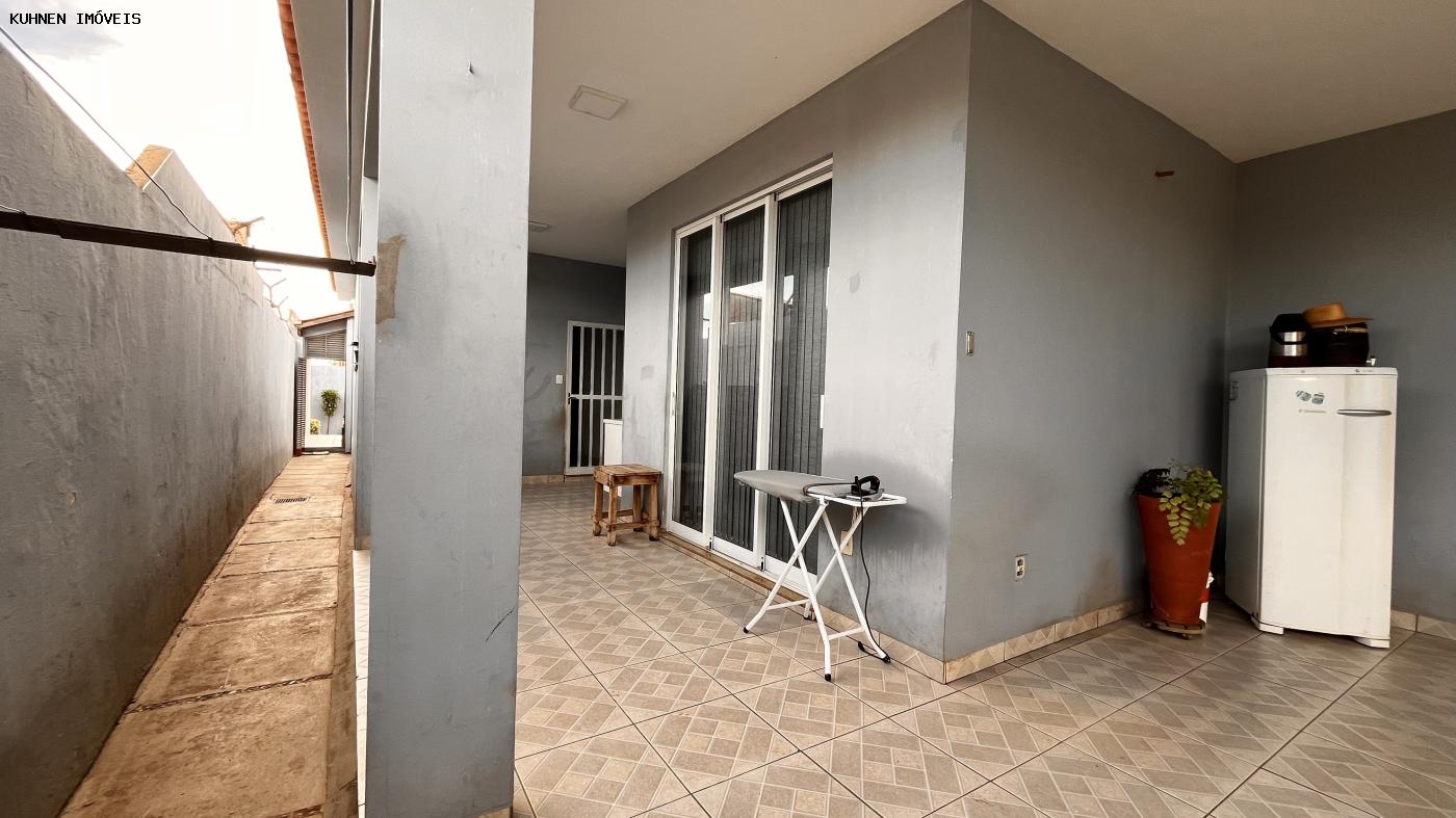 Casa à venda com 4 quartos, 660m² - Foto 21