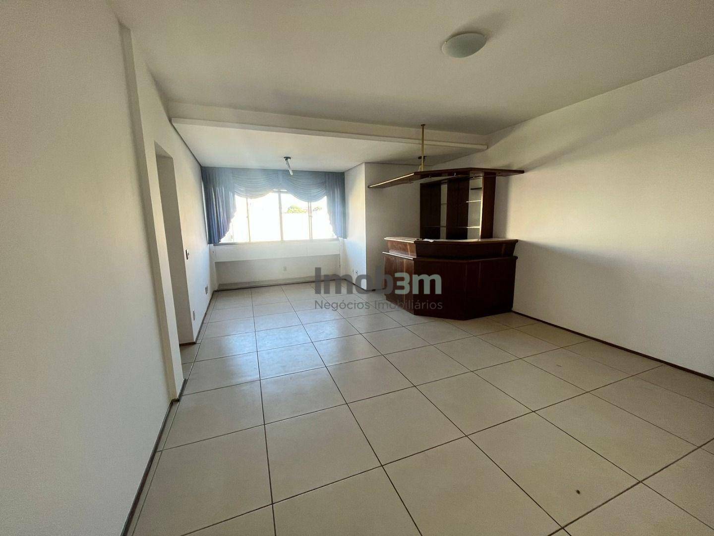 Apartamento à venda com 3 quartos, 80m² - Foto 2