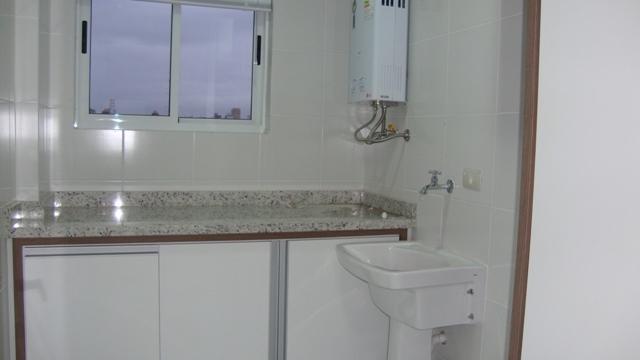 Apartamento à venda com 2 quartos, 66m² - Foto 4