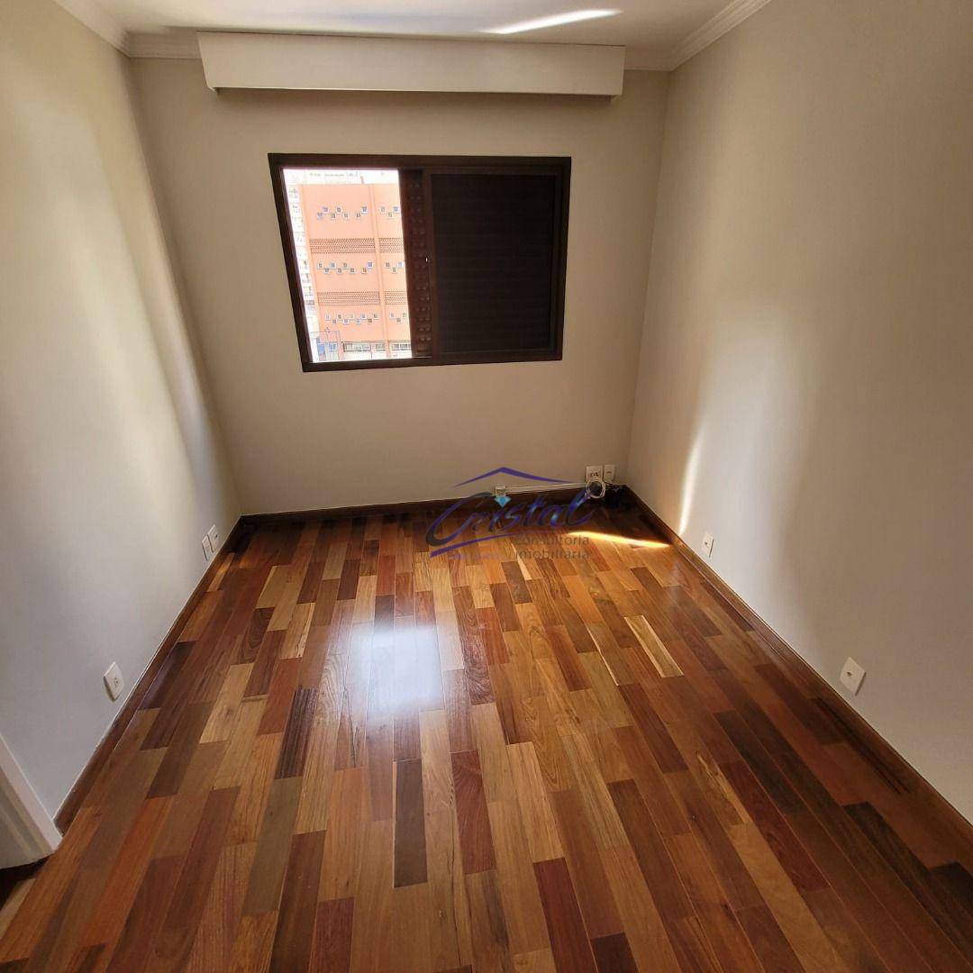 Apartamento para alugar com 2 quartos, 157m² - Foto 11