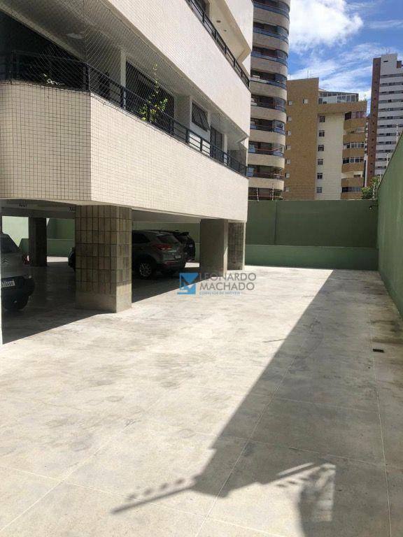 Apartamento à venda com 4 quartos, 139m² - Foto 2