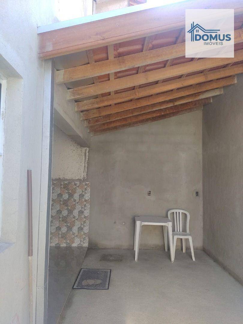 Sobrado à venda com 2 quartos, 75m² - Foto 5