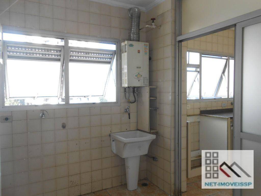 Apartamento para alugar com 4 quartos, 130m² - Foto 11