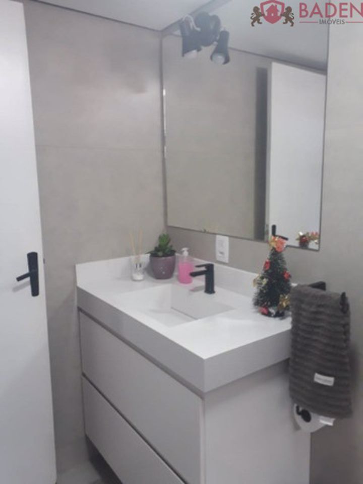 Apartamento à venda com 2 quartos, 68m² - Foto 7