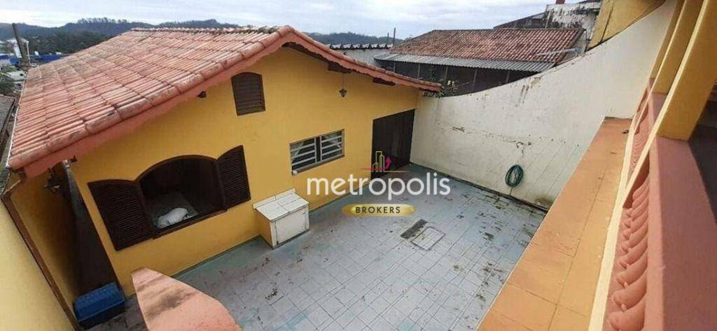 Sobrado à venda com 2 quartos, 216m² - Foto 2