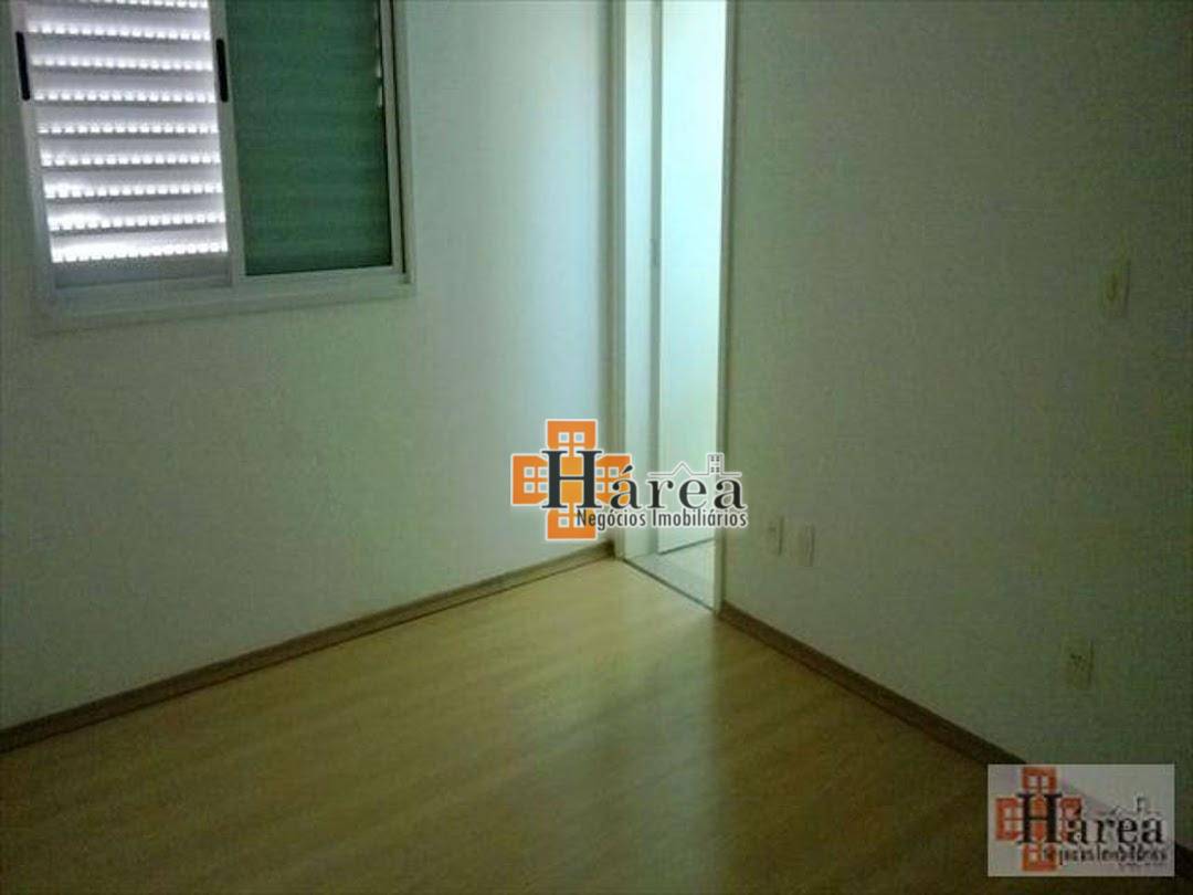 Apartamento para alugar com 3 quartos, 115m² - Foto 13