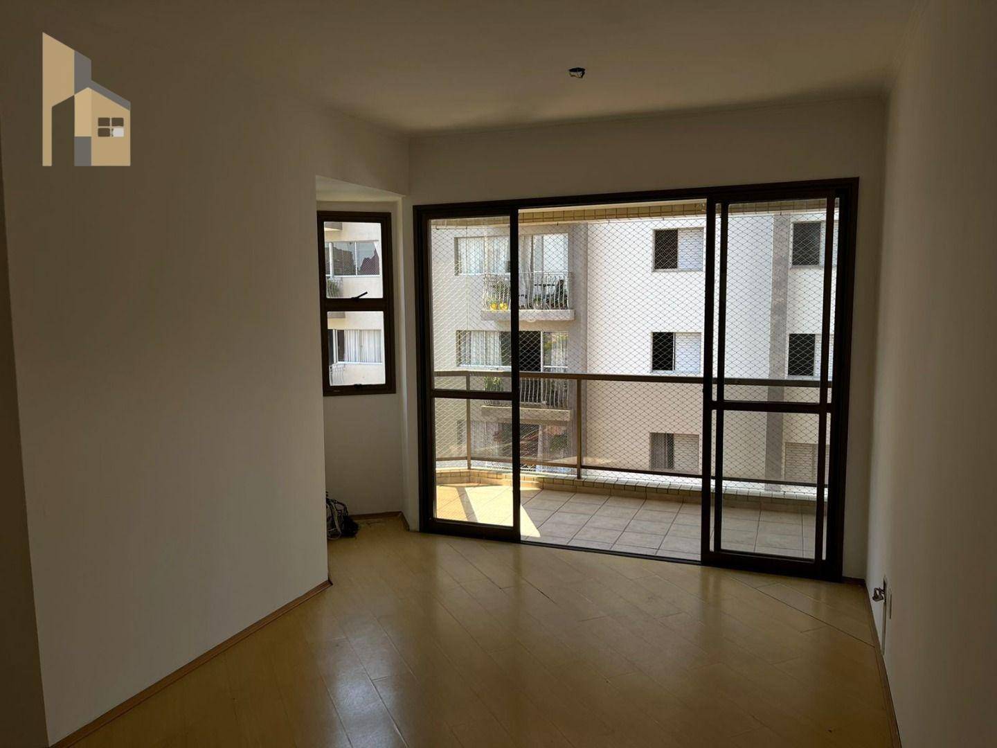 Apartamento à venda com 3 quartos, 100m² - Foto 1