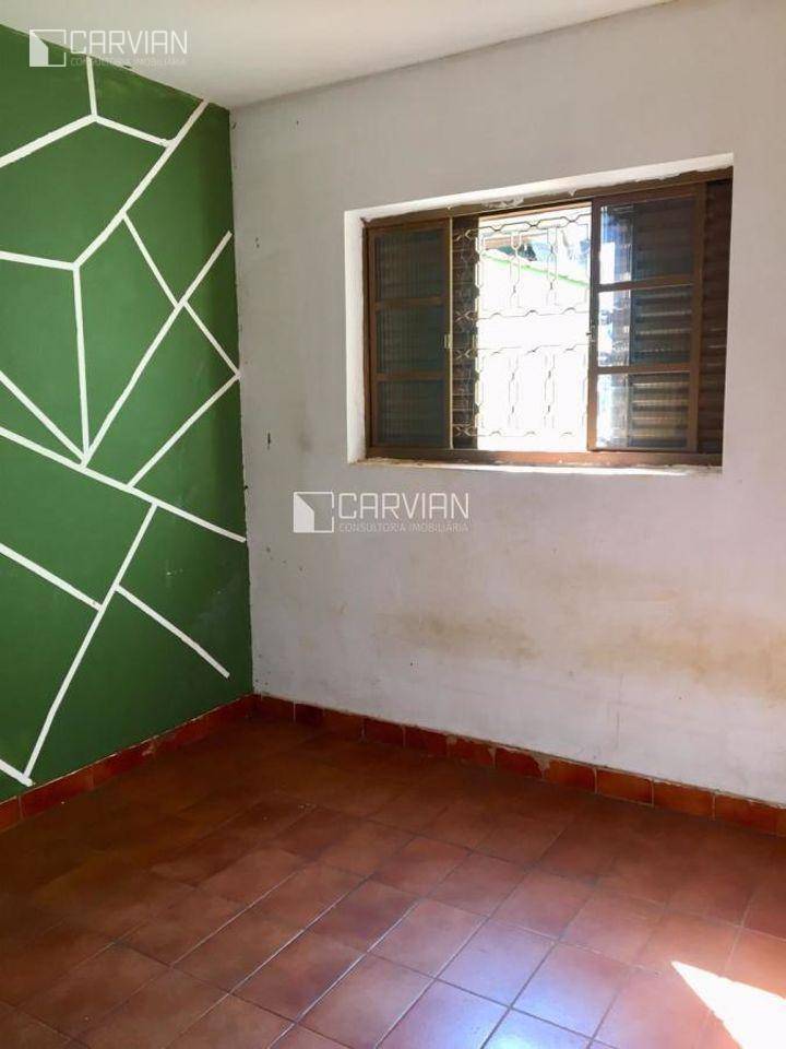Casa à venda com 2 quartos, 70m² - Foto 9