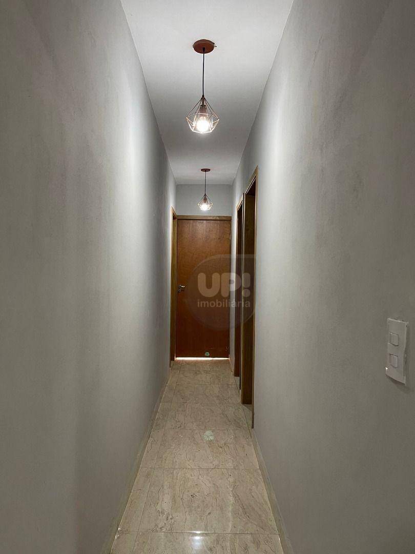 Casa à venda com 2 quartos, 140m² - Foto 8