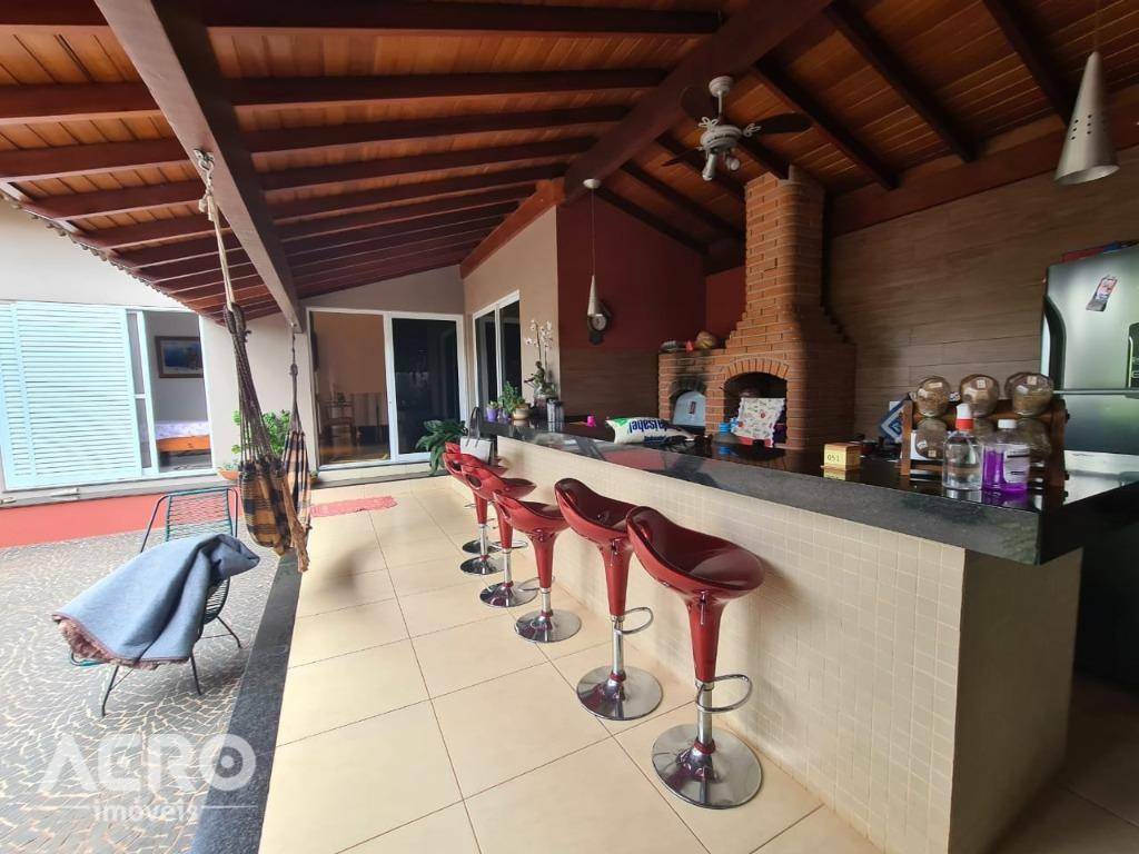 Casa de Condomínio à venda com 3 quartos, 205m² - Foto 17