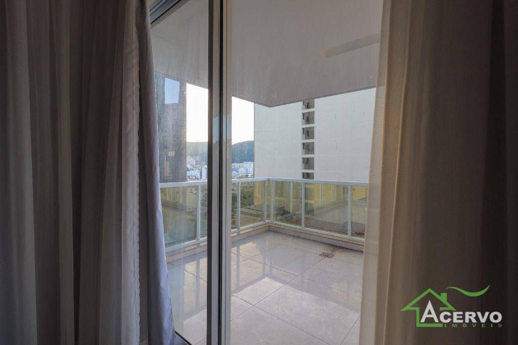 Apartamento à venda com 4 quartos, 258m² - Foto 7