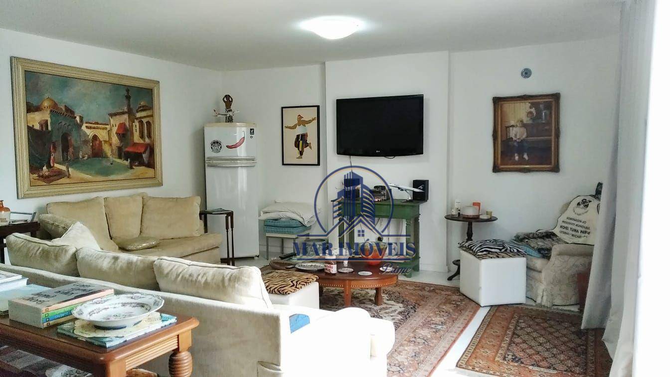 Apartamento à venda com 3 quartos, 140m² - Foto 1