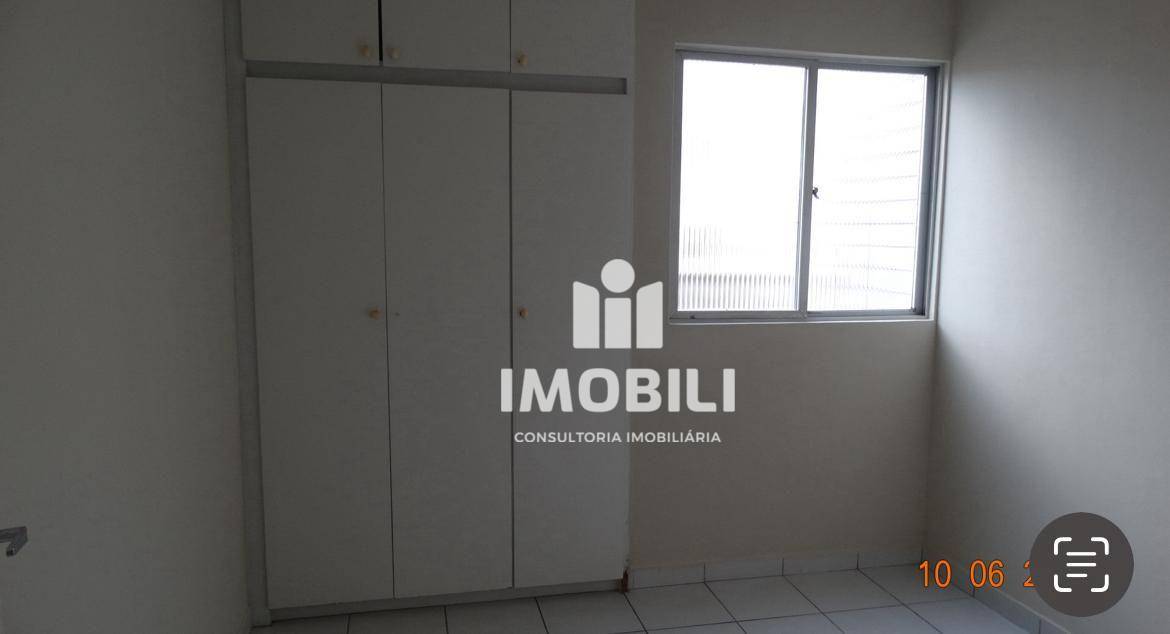 Apartamento à venda com 3 quartos, 76m² - Foto 18