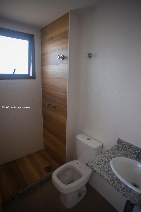 Apartamento à venda com 2 quartos, 75m² - Foto 15