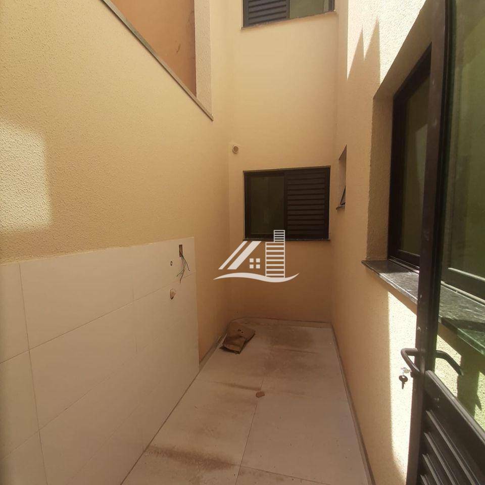 Apartamento à venda com 2 quartos, 61m² - Foto 11