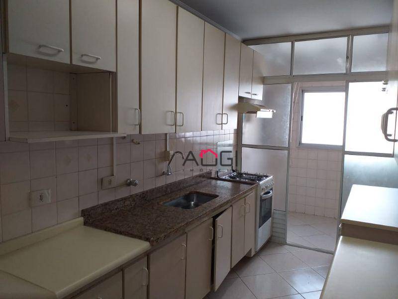 Apartamento à venda com 2 quartos, 64m² - Foto 3