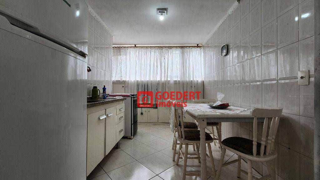 Apartamento à venda com 2 quartos, 63m² - Foto 3