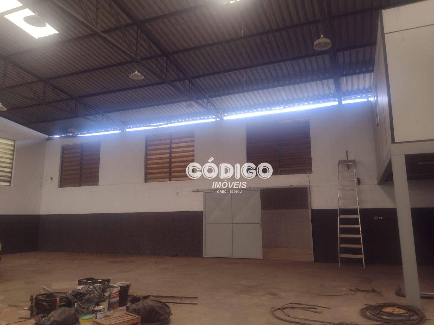 Depósito-Galpão-Armazém para alugar, 700m² - Foto 11