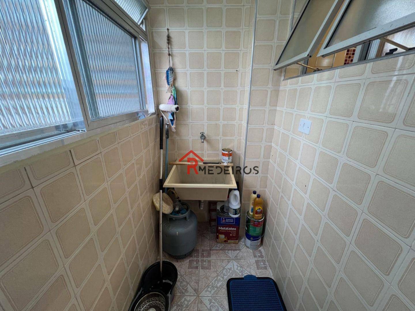 Apartamento à venda com 1 quarto, 45m² - Foto 12