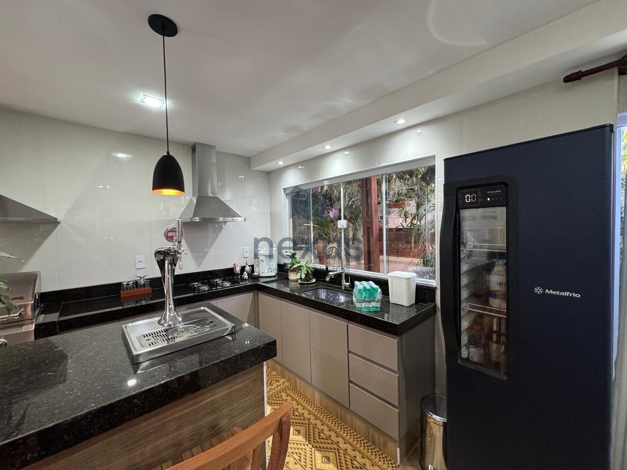 Casa à venda com 3 quartos, 400m² - Foto 33