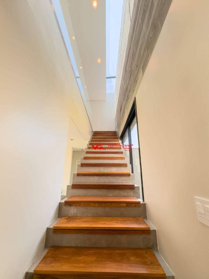 Sobrado à venda com 4 quartos, 311m² - Foto 12