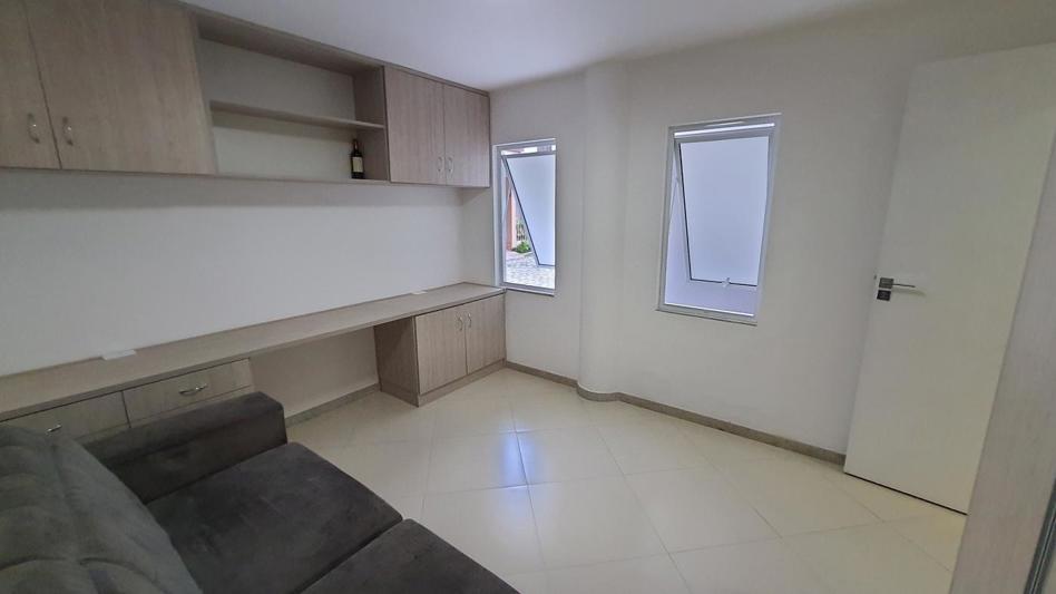 Casa à venda com 4 quartos, 233m² - Foto 30