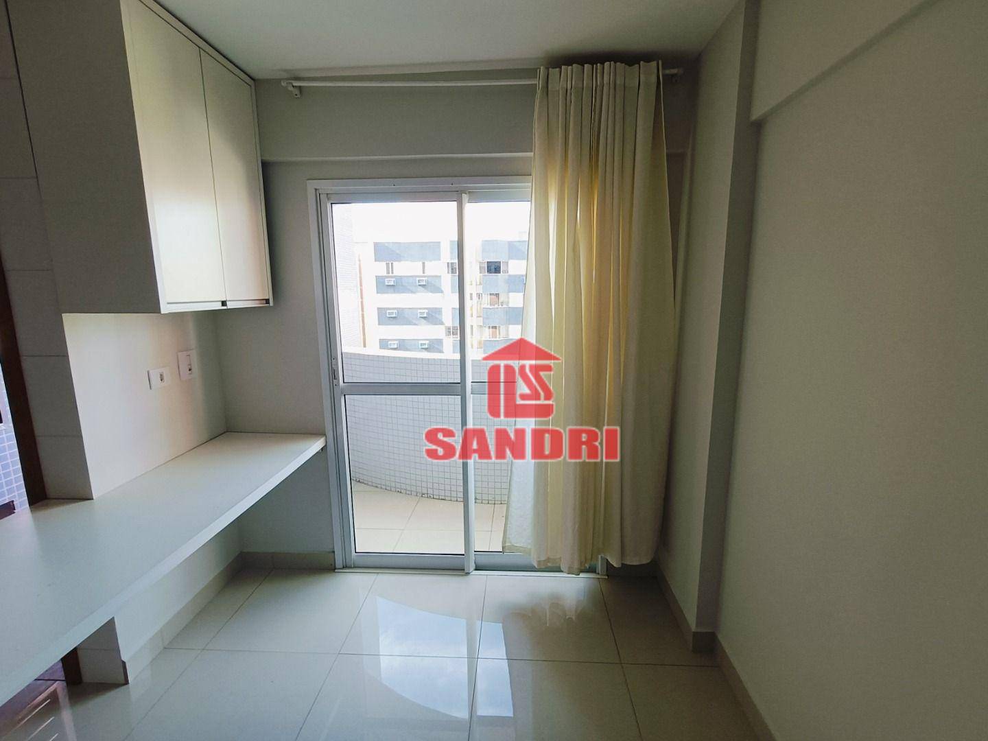 Apartamento à venda com 1 quarto, 40m² - Foto 3