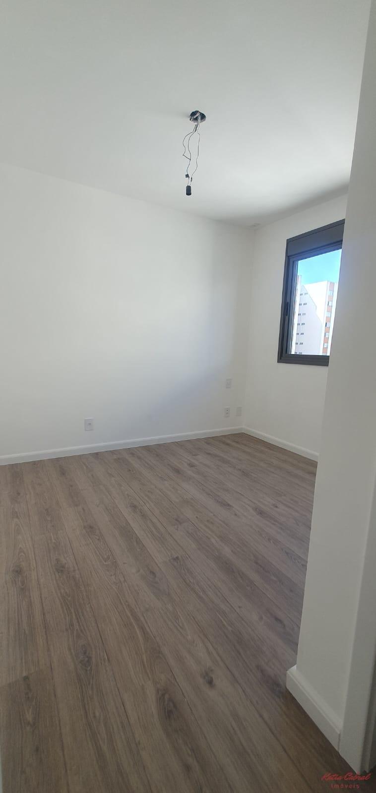 Apartamento à venda com 3 quartos, 76m² - Foto 13