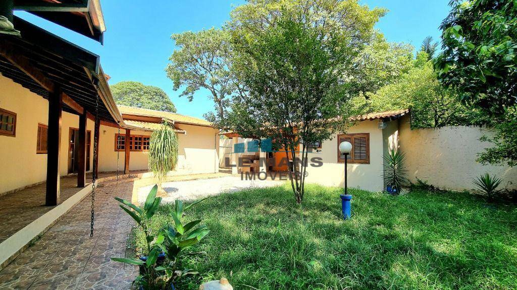 Casa à venda com 3 quartos, 220m² - Foto 5